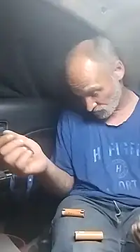 Snapshot of FloppyPickle4u chatting on February 2025 07:23:02 AM FloppyPickle4u online show from February 2025 07:23:02 AM