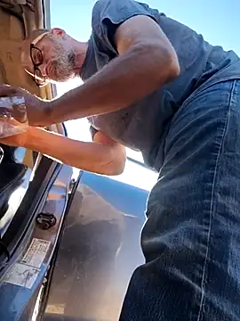 Snapshot of FloppyPickle4u chatting on February 2025 06:33:02 PM FloppyPickle4u online show from February 2025 06:33:02 PM