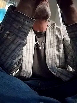 Snapshot of FloppyPickle4u chatting on February 2025 03:56:02 AM FloppyPickle4u online show from February 2025 03:56:02 AM