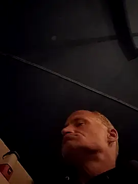 Snapshot of FloppyPickle4u chatting on February 2025 10:07:02 AM FloppyPickle4u online show from February 2025 10:07:02 AM