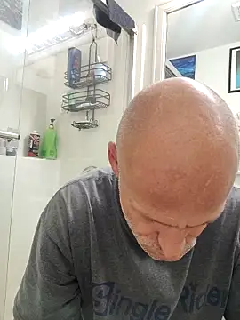 Snapshot of FloppyPickle4u chatting on February 2025 06:09:02 PM FloppyPickle4u online show from February 2025 06:09:02 PM