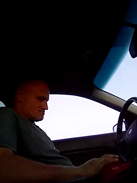 Snapshot of FloppyPickle4u chatting on March 2025 01:43:01 AM FloppyPickle4u online show from March 2025 01:43:01 AM