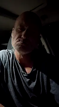 Snapshot of FloppyPickle4u chatting on March 2025 12:31:01 AM FloppyPickle4u online show from March 2025 12:31:01 AM