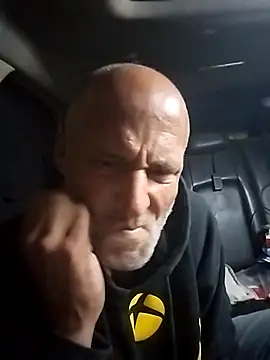 Snapshot of FloppyPickle4u chatting on March 2025 05:42:02 AM FloppyPickle4u online show from March 2025 05:42:02 AM