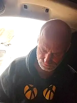 Snapshot of FloppyPickle4u chatting on March 2025 12:32:01 AM FloppyPickle4u online show from March 2025 12:32:01 AM