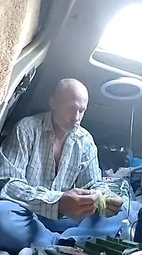 Snapshot of FloppyPickle4u chatting on March 2025 10:39:02 PM FloppyPickle4u online show from March 2025 10:39:02 PM