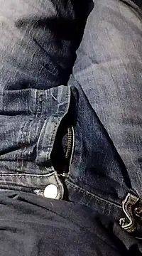 Snapshot of FloppyPickle4u chatting on March 2025 02:44:02 PM FloppyPickle4u online show from March 2025 02:44:02 PM