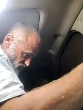 Snapshot of FloppyPickle4u chatting on March 2025 06:29:01 AM FloppyPickle4u online show from March 2025 06:29:01 AM