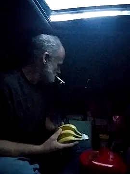 Snapshot of FloppyPickle4u chatting on September 2025 01:55:02 PM FloppyPickle4u online show from September 2025 01:55:02 PM