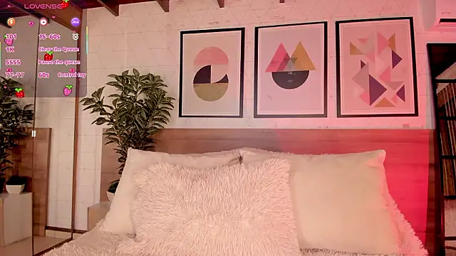 LunaRuso online show from February 2026 07:37:02 PM