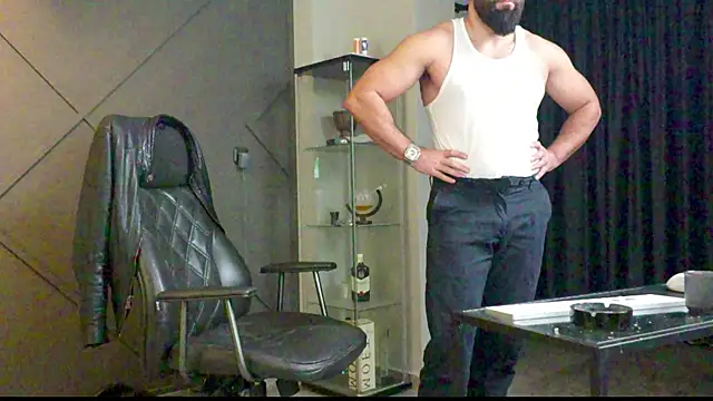 mattmasterss online show from December 2024 07:54:01 PM