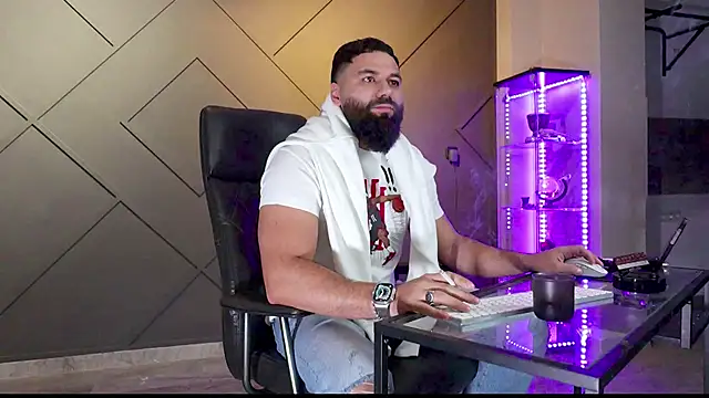 mattmasterss online show from March 2025 04:58:02 AM