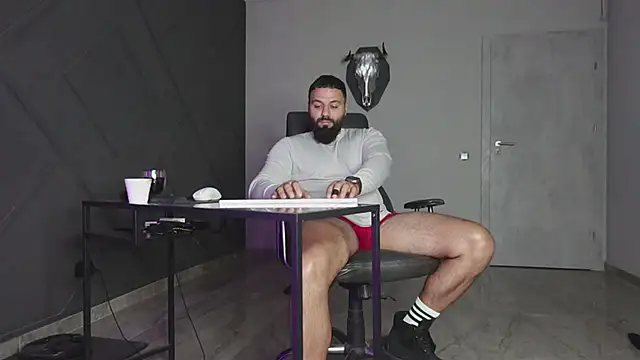 mattmasterss online show from October 2025 08:33:02 PM