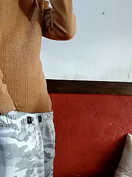 Snapshot of Bonnie_Clydeee chatting on November 2025 11:21:02 AM Bonnie Clydeee online show from November 2025 11:21:02 AM