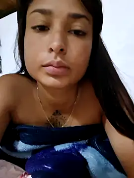 Snapshot of Bonnie_Clydeee chatting on February 2026 01:18:01 PM Bonnie Clydeee online show from February 2026 01:18:01 PM