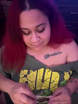 Juicyjordie online show from December 2025 05:57:01 AM