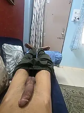 Snapshot of Yours1311 chatting on January 2026 10:30:01 AM Yours1311 online show from January 2026 10:30:01 AM