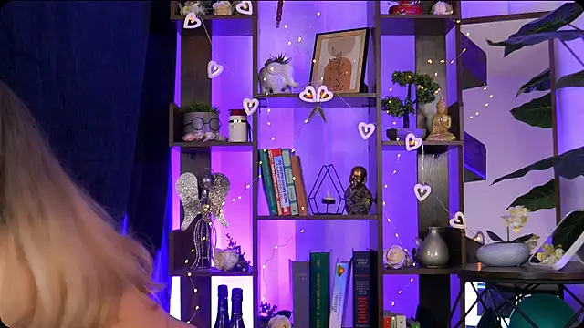 Bailey Evans online show from September 2025 05:23:02 AM