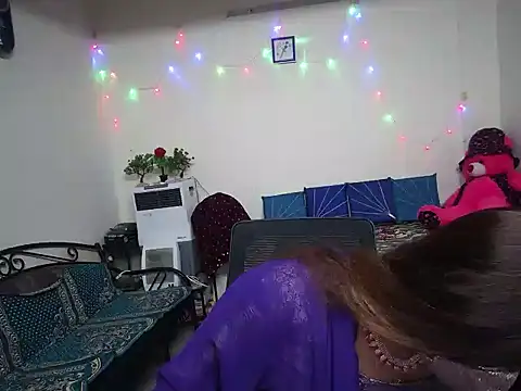 Arushisingh8888 online show from January 2025 07:59:01 AM