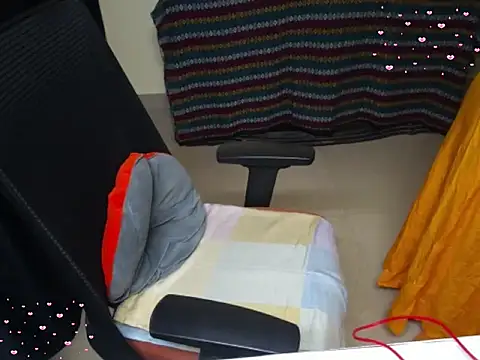 Arushisingh8888 online show from November 2025 11:43:02 AM