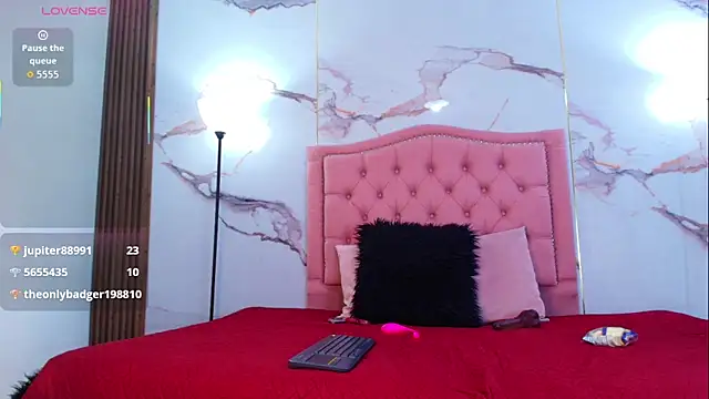 Ema Jonees online show from September 2025 11:42:01 AM