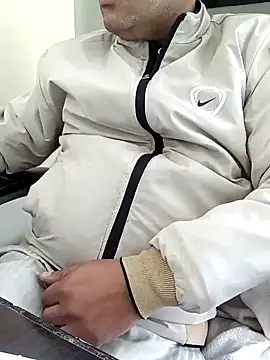 Hot-man39 online show from December 2024 07:57:01 AM