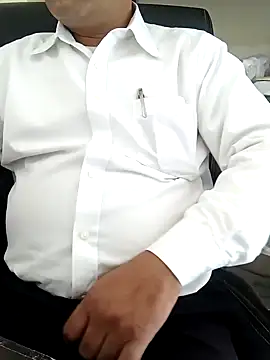 Hot-man39 online show from December 2024 05:25:01 AM