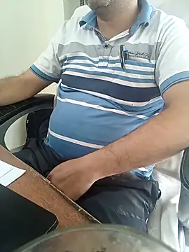 Hot-man39 online show from November 2025 08:36:02 AM