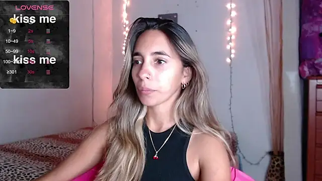 MitchWilson1 online show from October 2025 10:33:02 PM