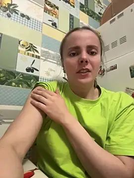 AlisaKissss online show from April 2026 07:36:02 PM