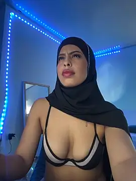 JannaNader12 online show from October 2025 11:38:01 PM