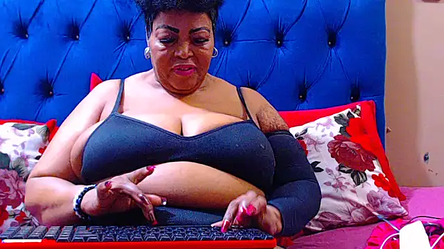 ebonycandy10 online show from December 2025 05:12:02 AM