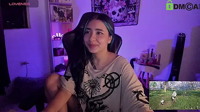 sweetcoralinee online show from September 2025 04:38:02 AM