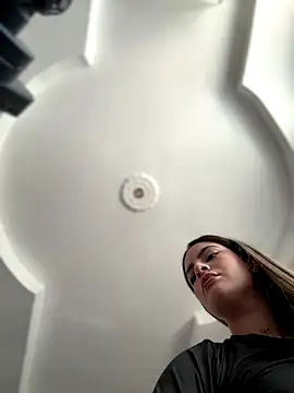 emiss  online show from September 2025 03:05:01 PM