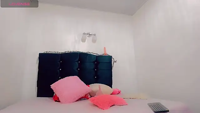 Rubi 30 online show from February 2025 09:20:02 PM