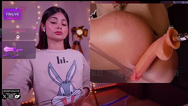 Snapshot of Yinlive chatting on December 2024 01:26:01 AM Yinlive online show from December 2024 01:26:01 AM