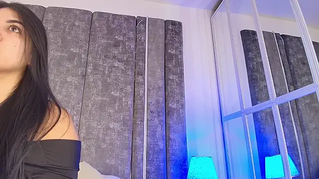 PaulinaDuarte online show from February 2026 12:04:02 PM