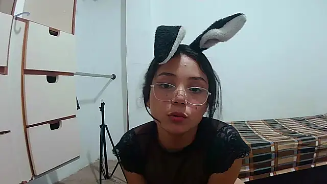 Snapshot of linzeysmith4 chatting on March 2025 06:58:02 AM linzeysmith4 online show from March 2025 06:58:02 AM