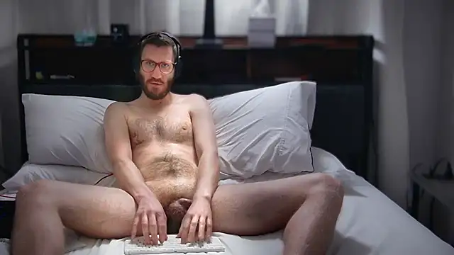 SpunDaddiesBoi online show from January 2025 08:01:01 AM