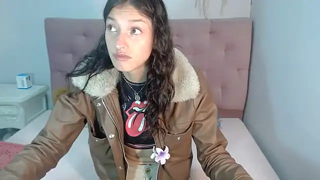 Emma-Wilson online show from March 2025 04:31:02 PM