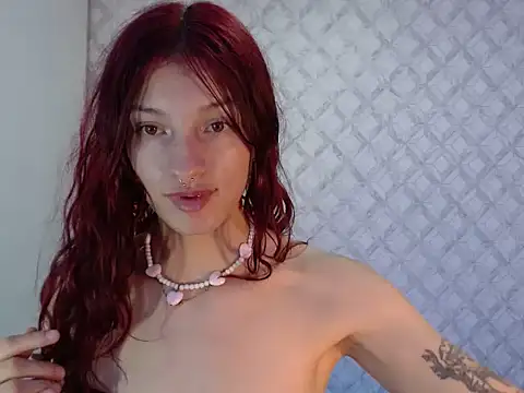 Snapshot of Emma-Wilson chatting on June 2026 04:19:01 AM Emma-Wilson online show from June 2026 04:19:01 AM