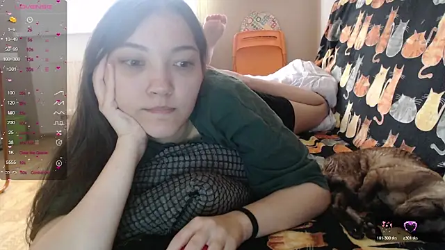 AlisaDevis online show from November 2025 08:11:02 AM