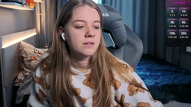 candy maggie online show from February 2025 12:39:01 PM