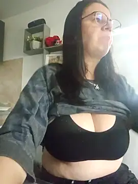 KristenVega online show from November 2025 09:09:01 AM