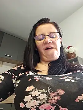 KristenVega online show from November 2025 10:37:02 AM