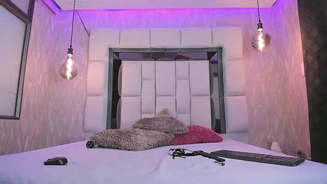 Snapshot of summer_lee_ chatting on February 2025 08:52:02 PM summer lee online show from February 2025 08:52:02 PM