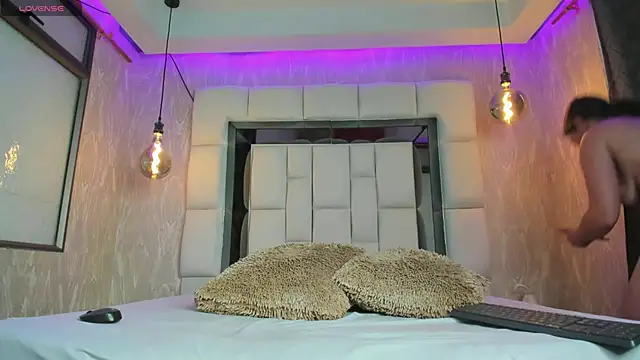 Snapshot of summer_lee_ chatting on March 2025 06:32:01 PM summer lee online show from March 2025 06:32:01 PM