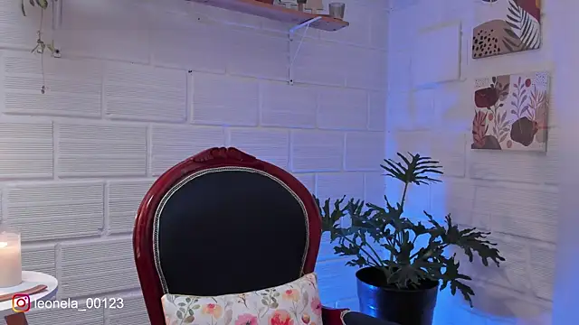 Snapshot of cuddlingbunny chatting on July 2026 07:16:01 PM cuddlingbunny online show from July 2026 07:16:01 PM
