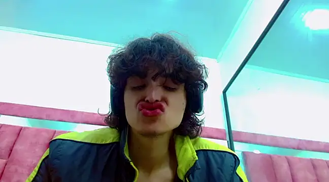 Sr BonnyEthan online show from February 2025 01:43:02 PM