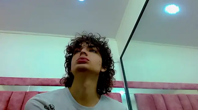 Sr BonnyEthan online show from February 2025 01:43:01 PM